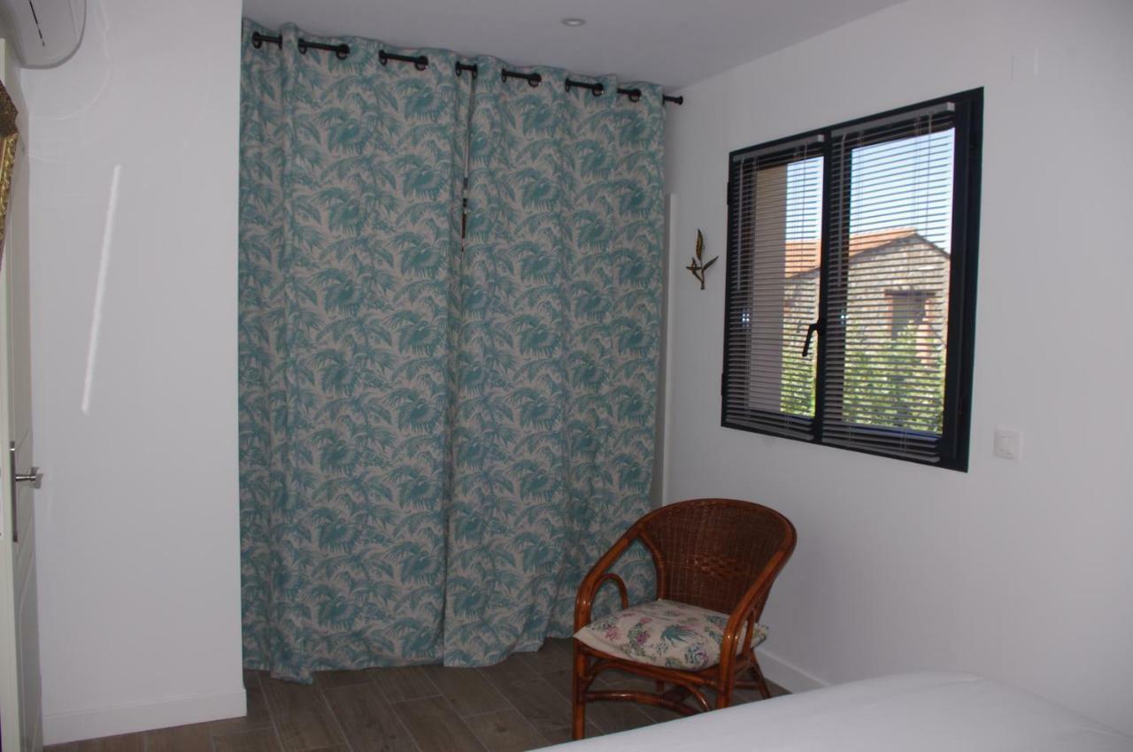 Le Clos Des Foudriers Claira Exterior photo